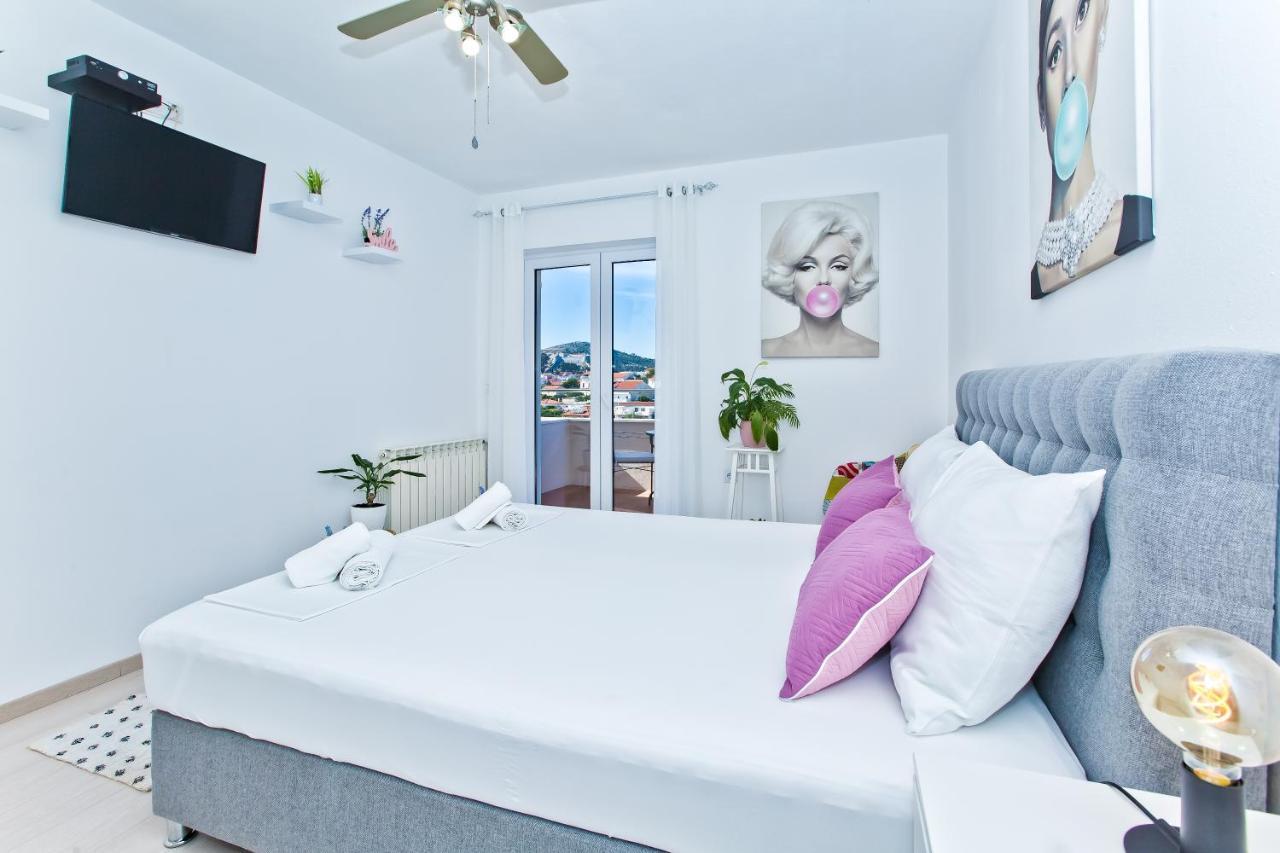 Apartments And Rooms Marija フヴァル エクステリア 写真