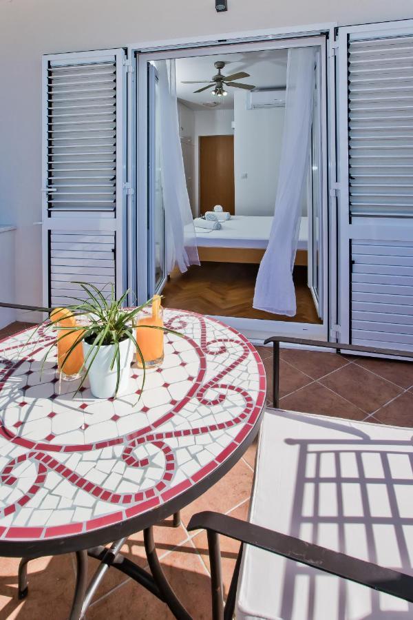 Apartments And Rooms Marija フヴァル エクステリア 写真