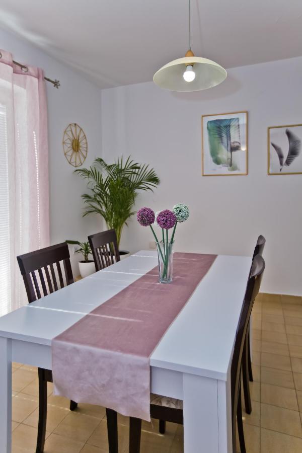 Apartments And Rooms Marija フヴァル エクステリア 写真