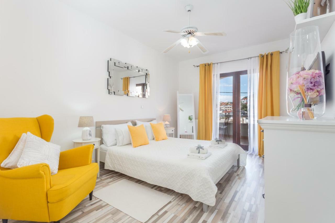 Apartments And Rooms Marija フヴァル エクステリア 写真