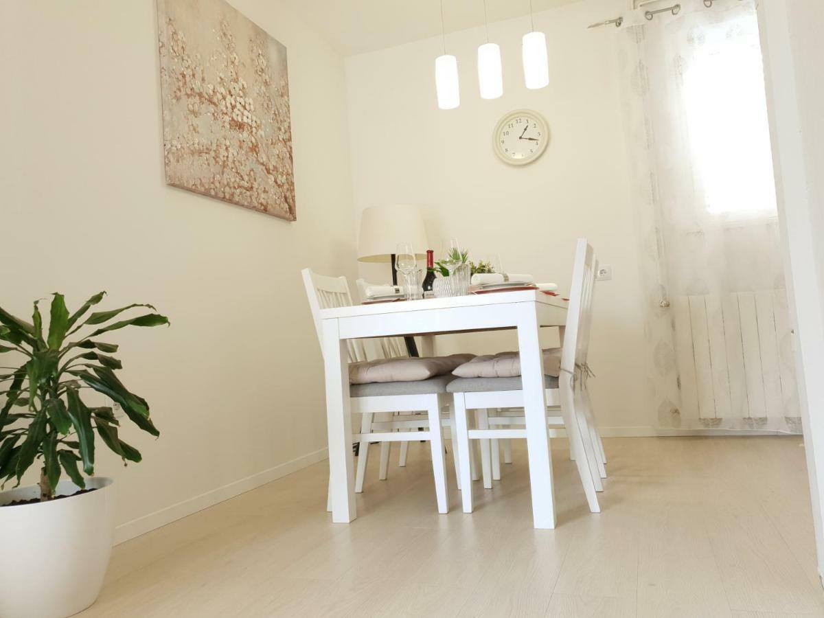 Apartments And Rooms Marija フヴァル エクステリア 写真